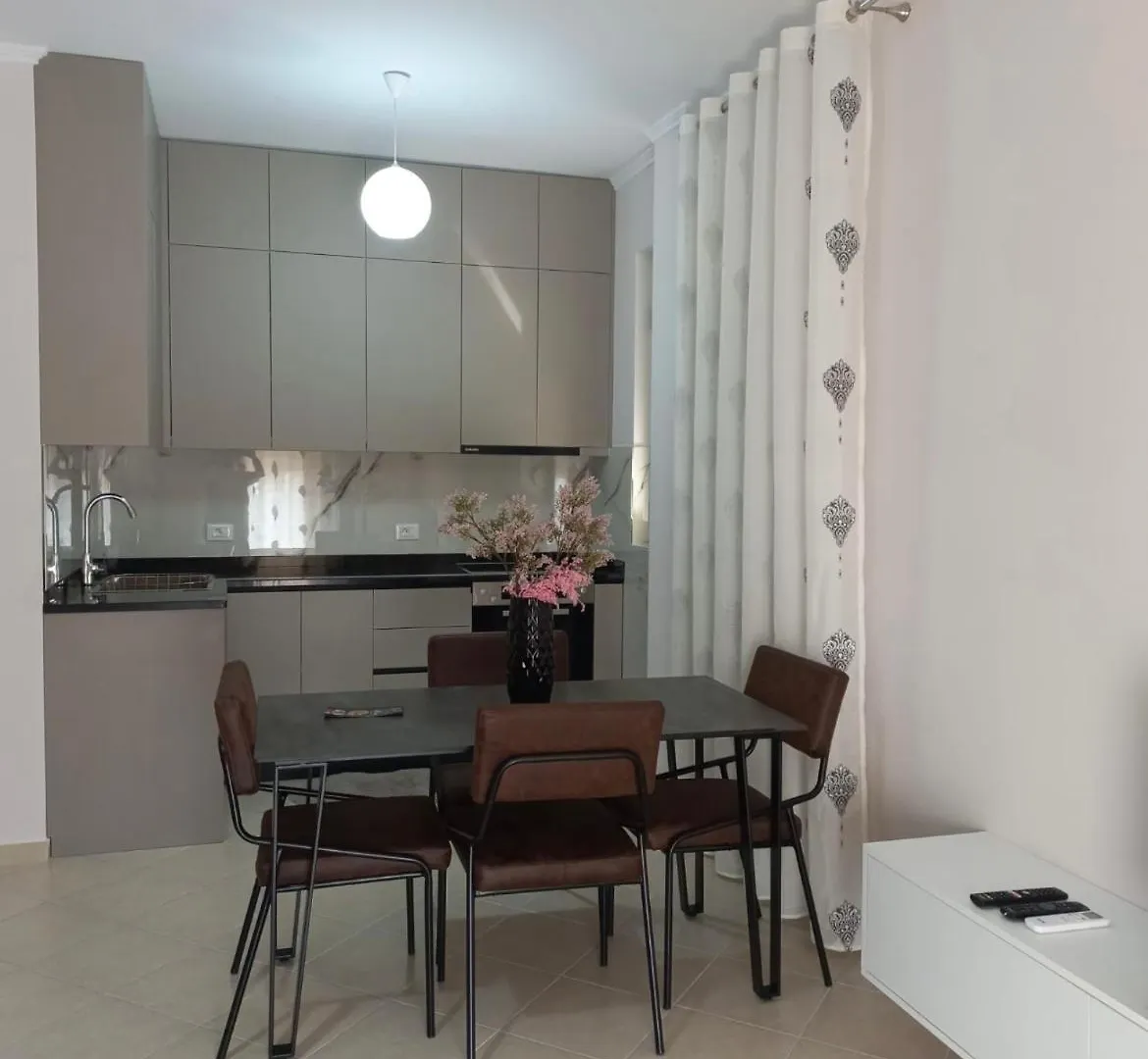 Apartament Vlorë 0*,