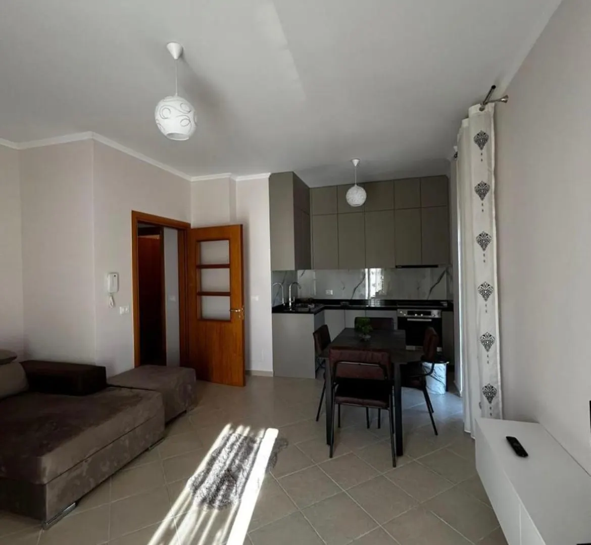 アパート Apartament Vlorë